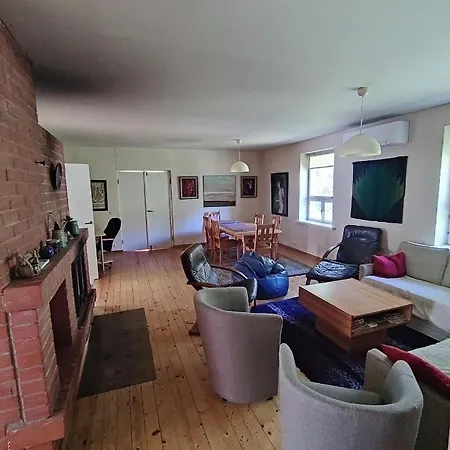 Uuejaerve House At Korvemaa Forest *