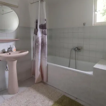 Uuejaerve House At Korvemaa Forest * Pillapalu